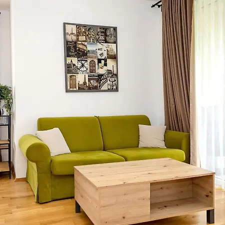 Relaxing In Carpe With Pool And Parking By Flat Manаger Apartman Szent Konstantin és Elena